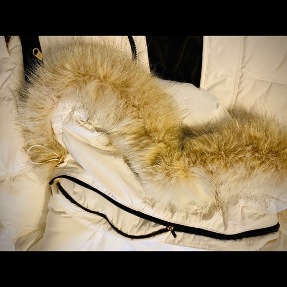 Calvin Klein Performance Puffer Coat - Picture 10 of 11